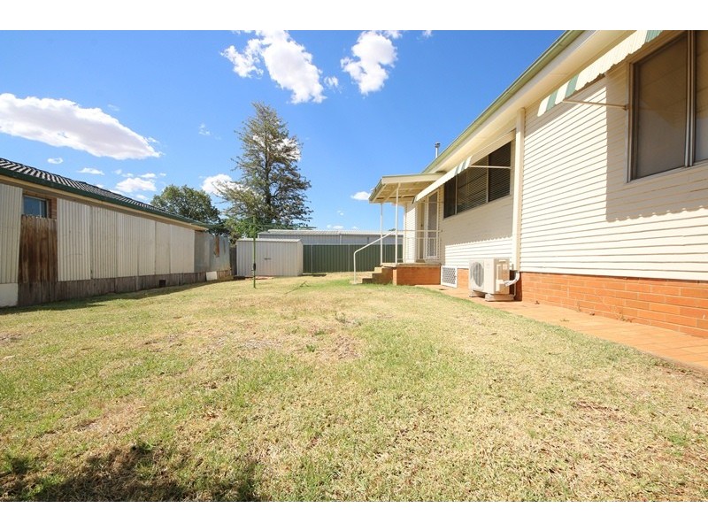 10 Gillis Avenue, Dubbo NSW 2830
