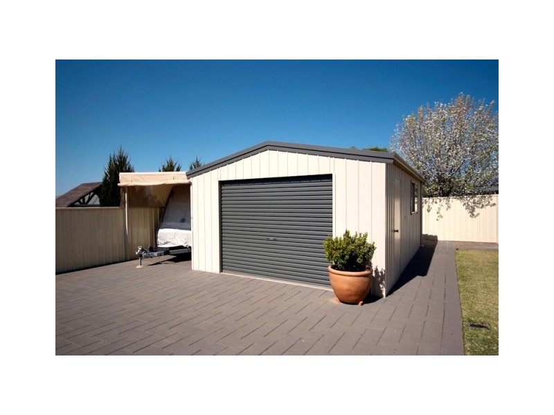 31 Lakeside Circuit, Dubbo NSW 2830