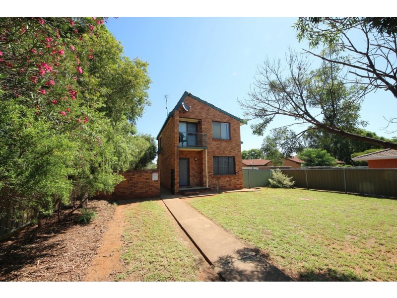 3/24 Elizabeth Street, Dubbo NSW 2830
