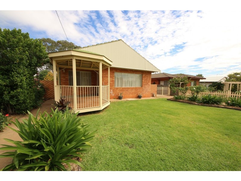 23 Caroline Street, Dubbo NSW 2830