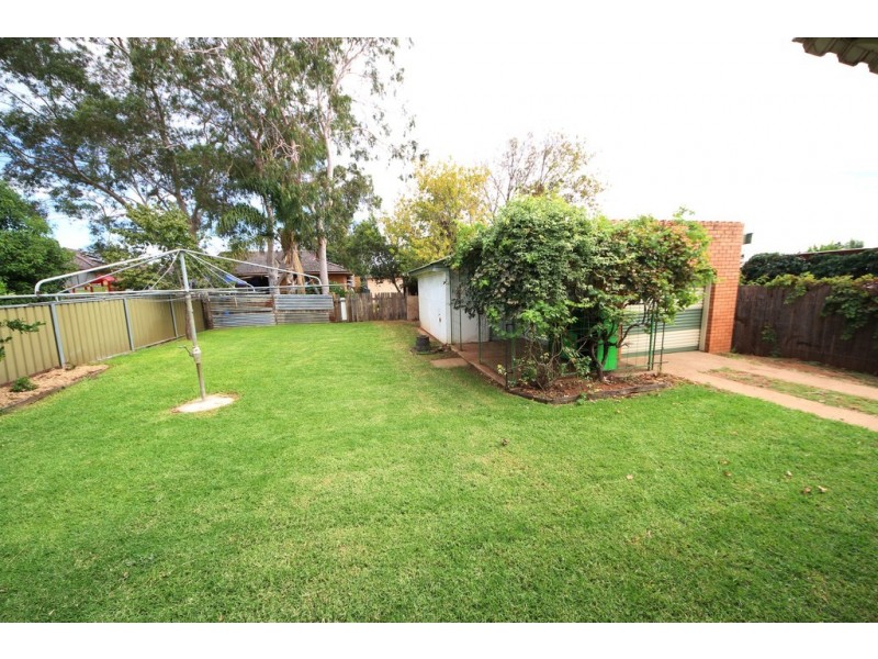 23 Caroline Street, Dubbo NSW 2830