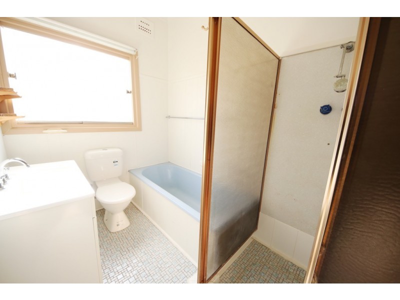 6 Trelanvean Street, Dubbo NSW 2830