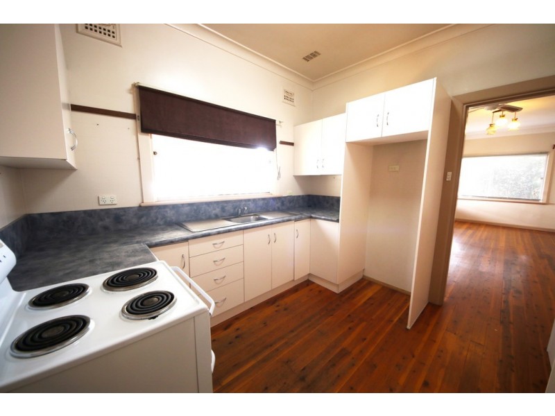 6 Trelanvean Street, Dubbo NSW 2830