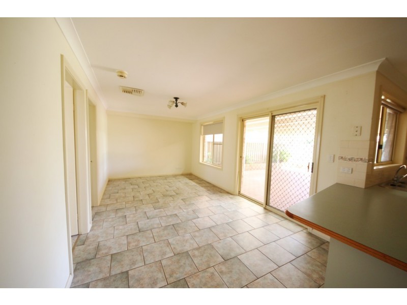 15 Swan Street, Dubbo NSW 2830