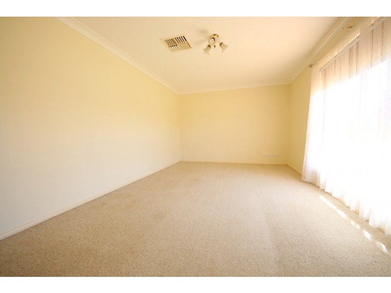 15 Swan Street, Dubbo NSW 2830