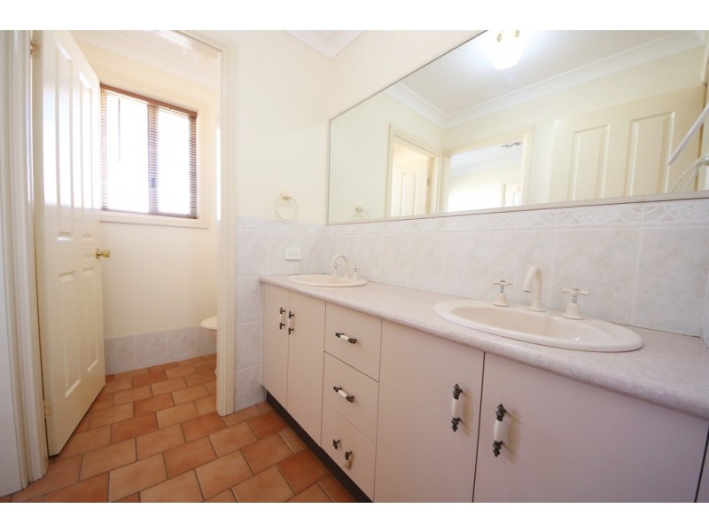 15 Swan Street, Dubbo NSW 2830
