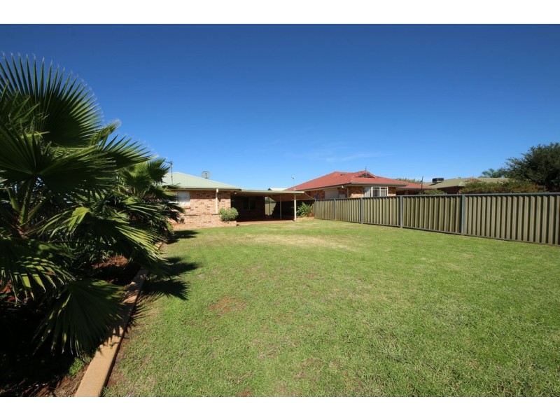 15 Swan Street, Dubbo NSW 2830