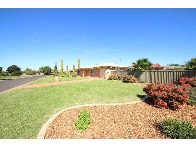 15 Swan Street, Dubbo NSW 2830