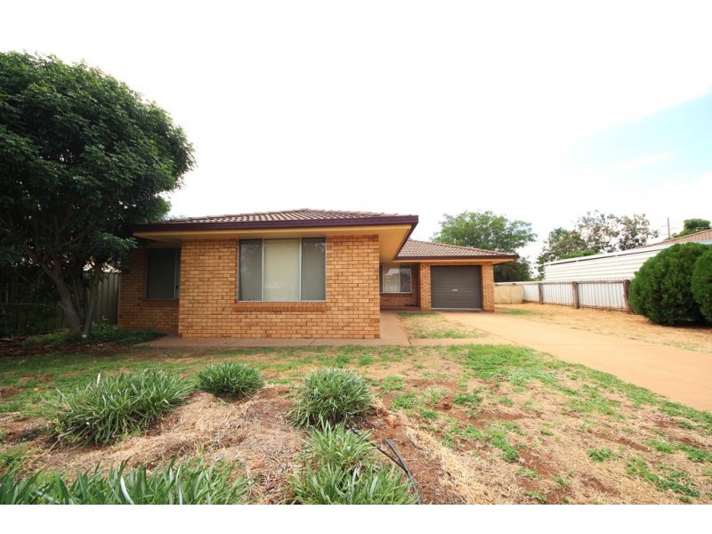 82 Birch Avenue, Dubbo NSW 2830