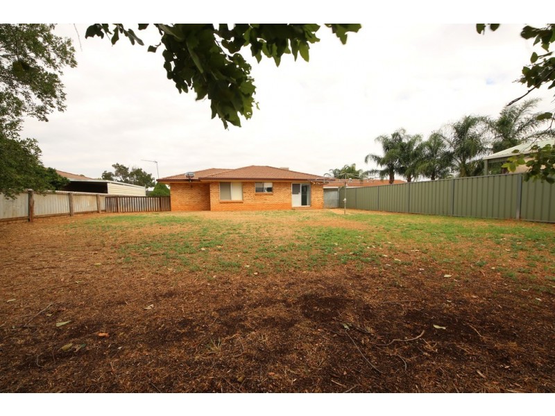 82 Birch Avenue, Dubbo NSW 2830
