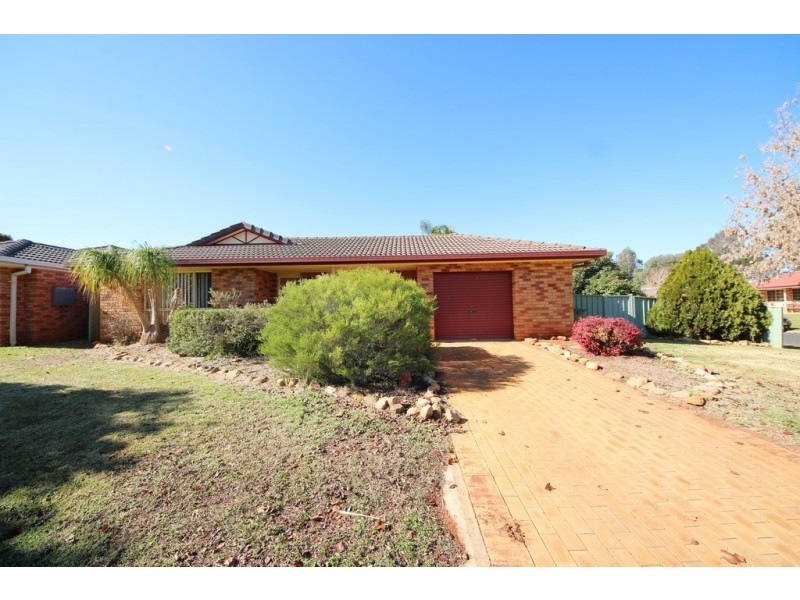 8 Barwon Way, Dubbo NSW 2830