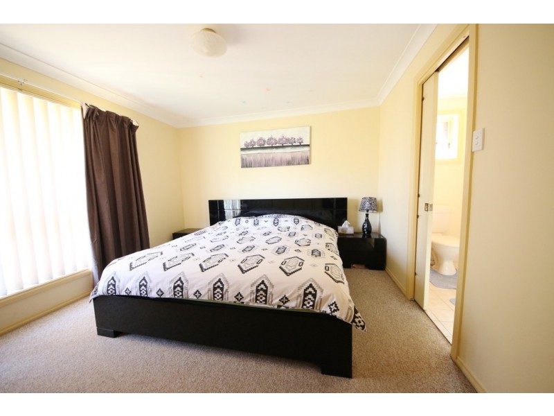 8 Barwon Way, Dubbo NSW 2830