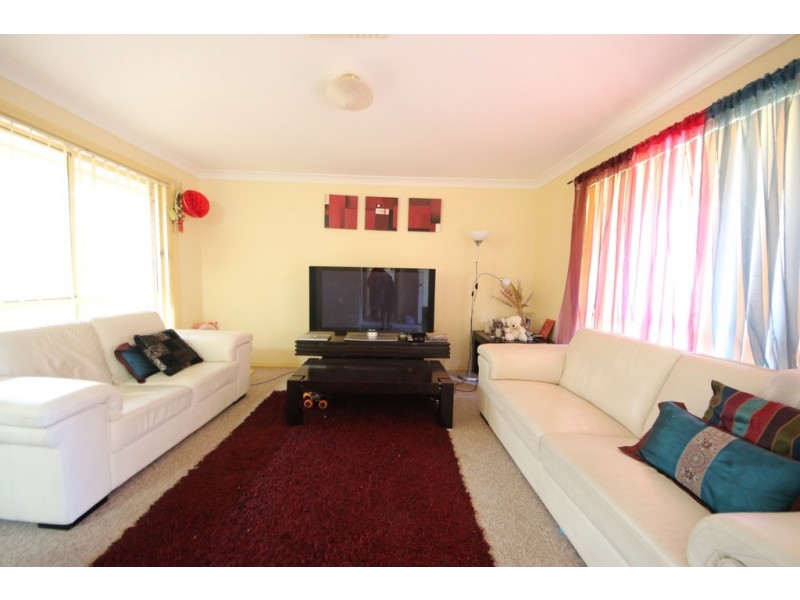 8 Barwon Way, Dubbo NSW 2830