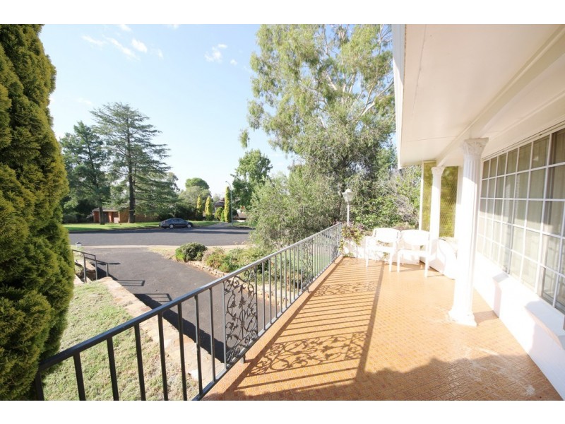 5 Greenslopes Court, Dubbo NSW 2830