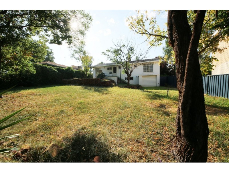 5 Greenslopes Court, Dubbo NSW 2830