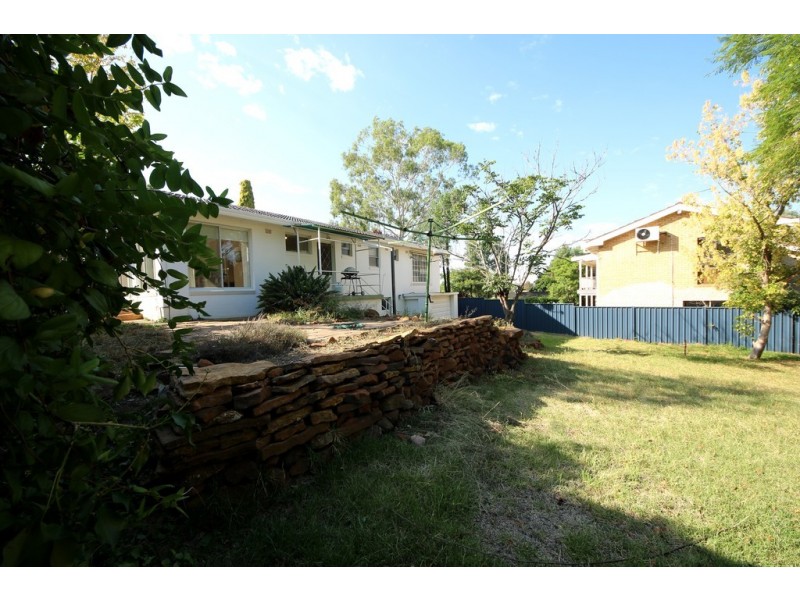 5 Greenslopes Court, Dubbo NSW 2830