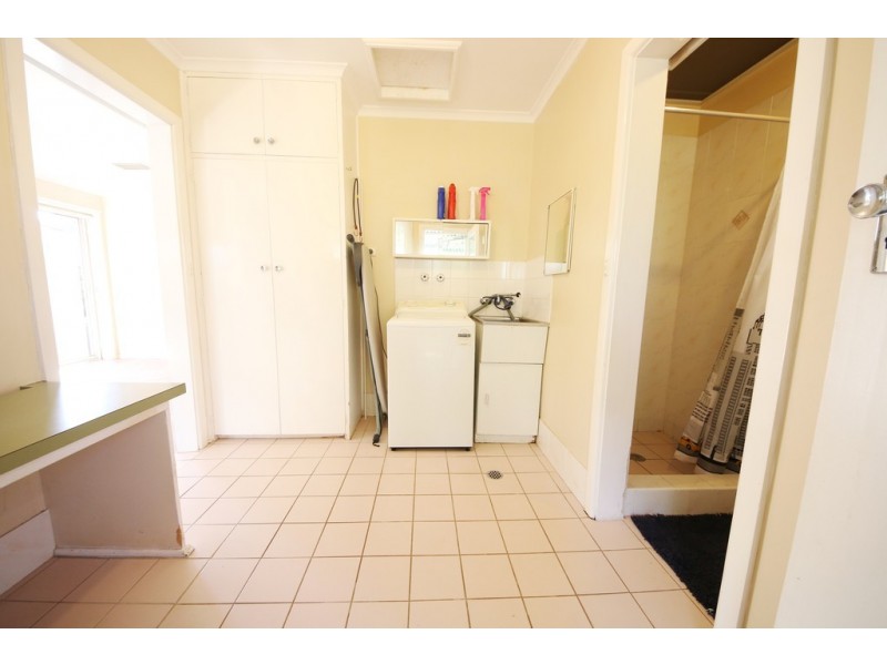 5 Greenslopes Court, Dubbo NSW 2830