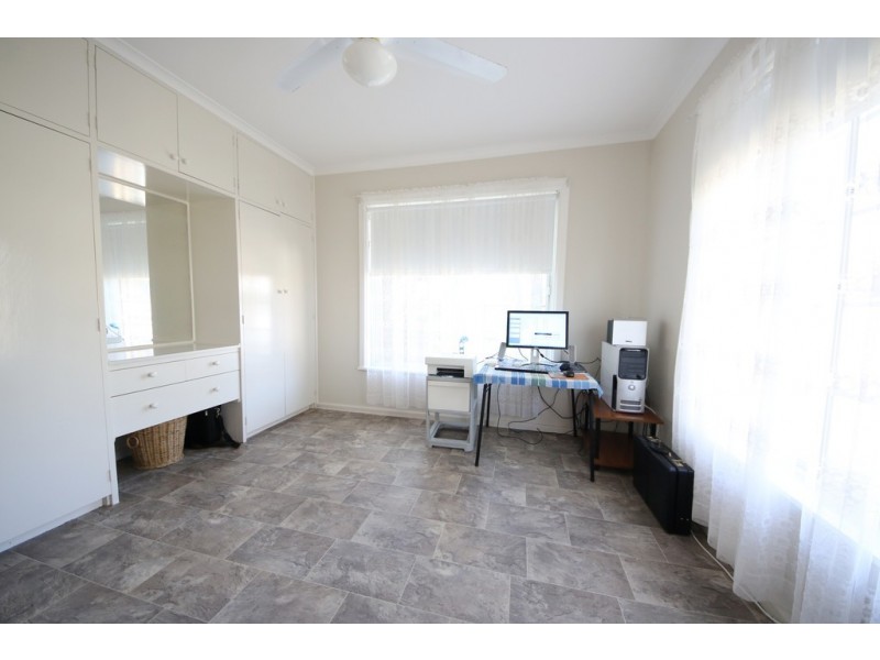 5 Greenslopes Court, Dubbo NSW 2830