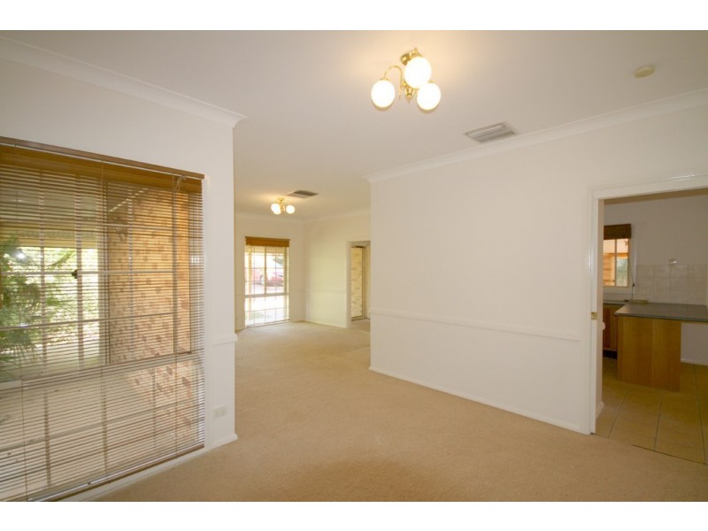 5 Christie Close, Dubbo NSW 2830
