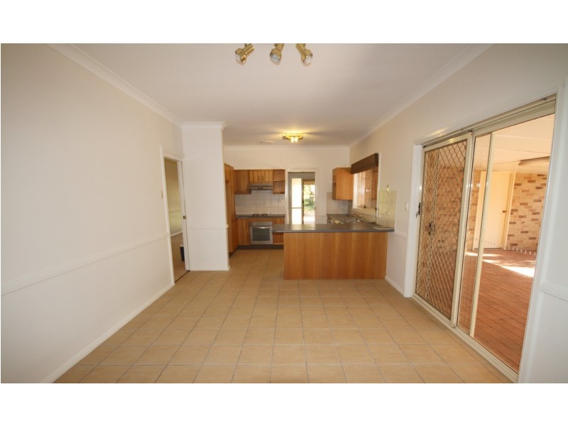 5 Christie Close, Dubbo NSW 2830