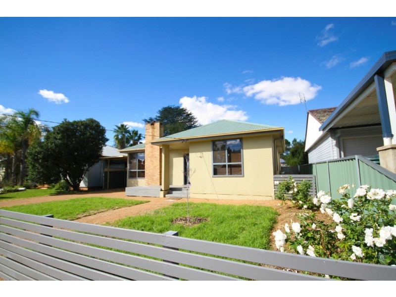 144 Taylor Street, Dubbo NSW 2830