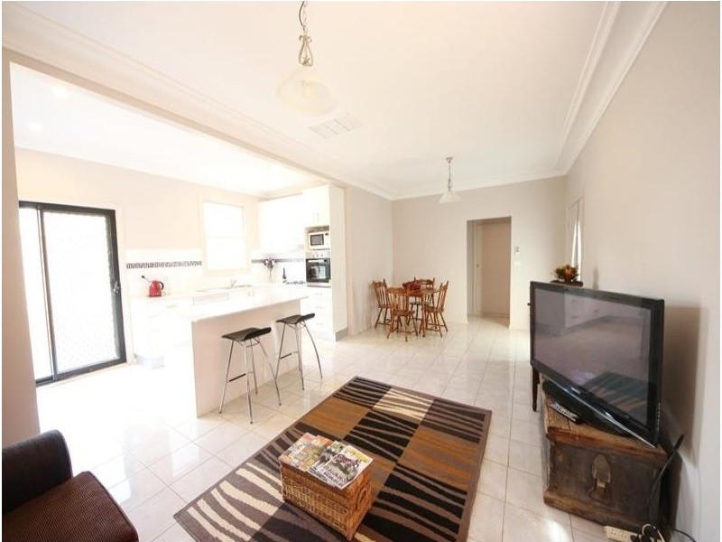 144 Taylor Street, Dubbo NSW 2830