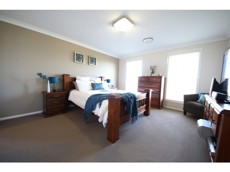 32 Holmwood Drive, Dubbo NSW 2830
