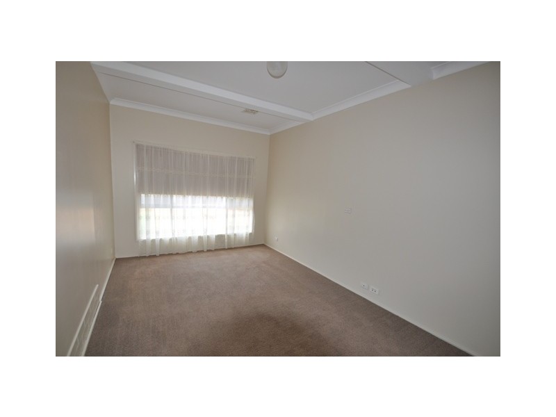 20 Sturt Circle, Dubbo NSW 2830