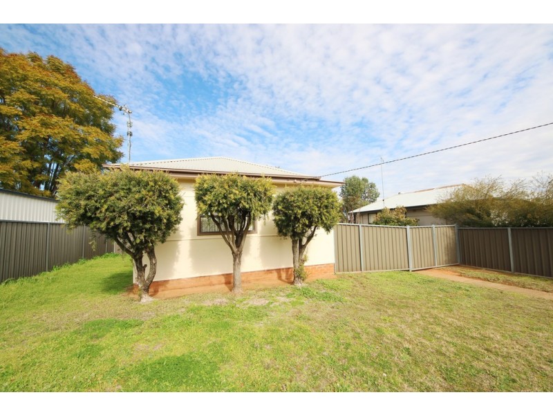 39 Ronald Street, Dubbo NSW 2830