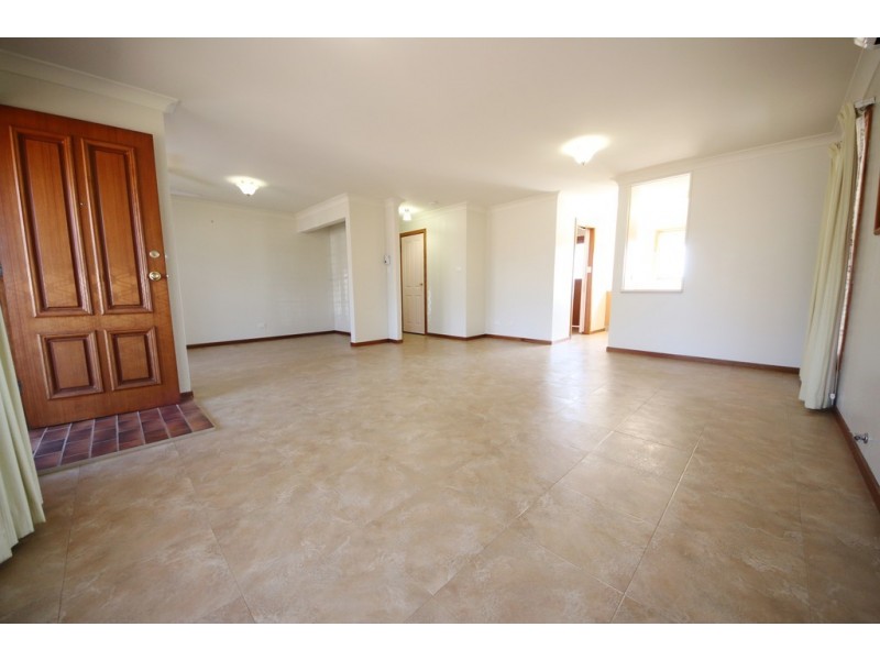 2/74 Birch Avenue, Dubbo NSW 2830
