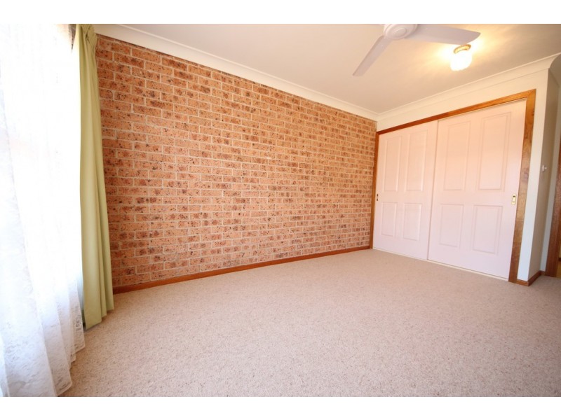 2/74 Birch Avenue, Dubbo NSW 2830