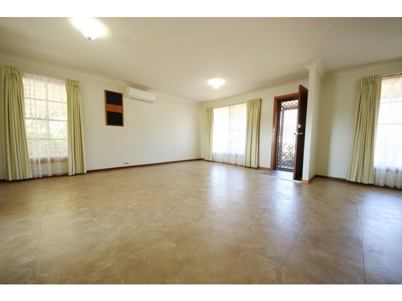 2/74 Birch Avenue, Dubbo NSW 2830