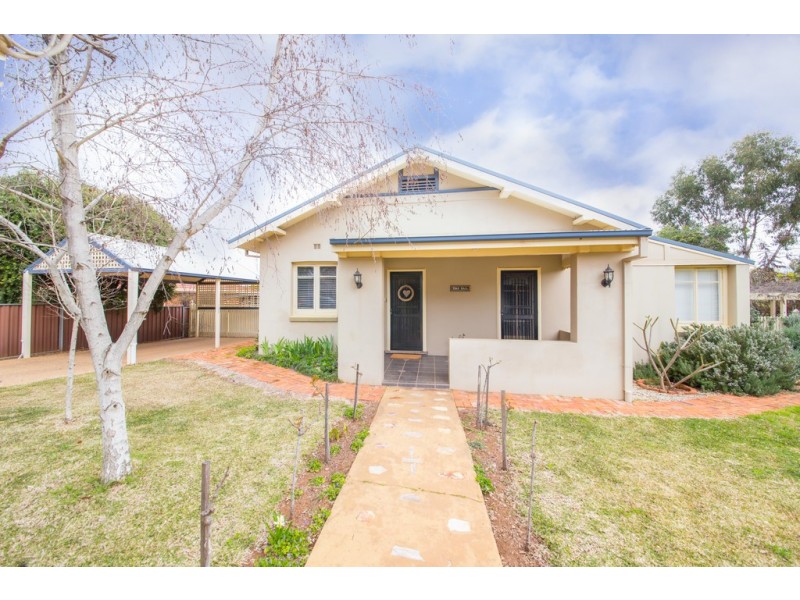 21 Dalton Street, Dubbo NSW 2830