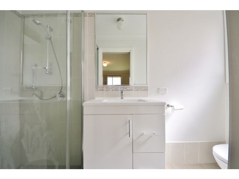 12B Lansdowne Drive, Dubbo NSW 2830