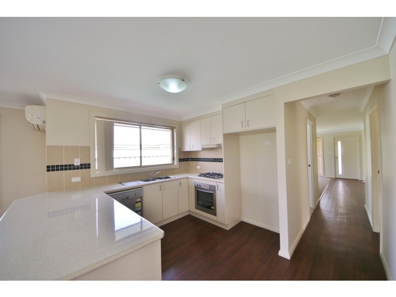 12B Lansdowne Drive, Dubbo NSW 2830