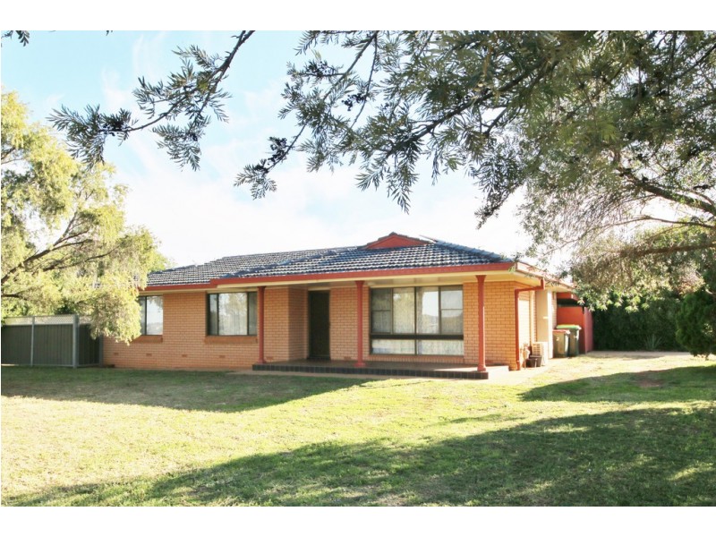 37 Sapphire Street, Dubbo NSW 2830