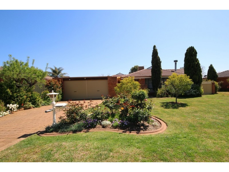 5 Burkitt Court, Dubbo NSW 2830