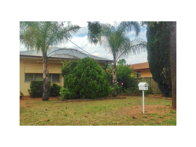 8 Gilbert Street, Dubbo NSW 2830