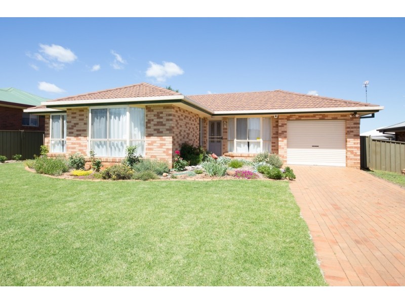 9 Websdale Drive, Dubbo NSW 2830