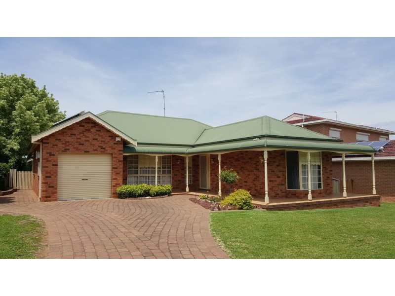 18 Allandale Drive, Dubbo NSW 2830