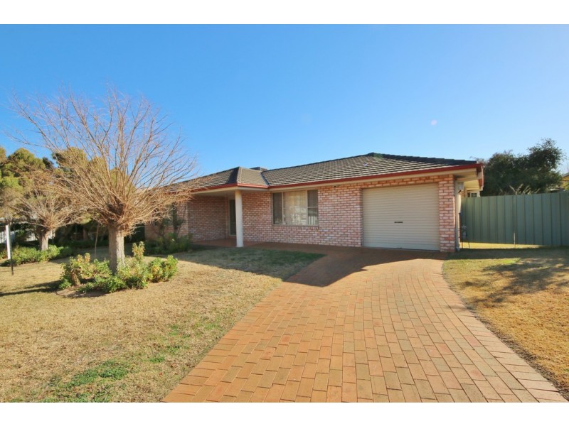 14 Ronald Street, Dubbo NSW 2830