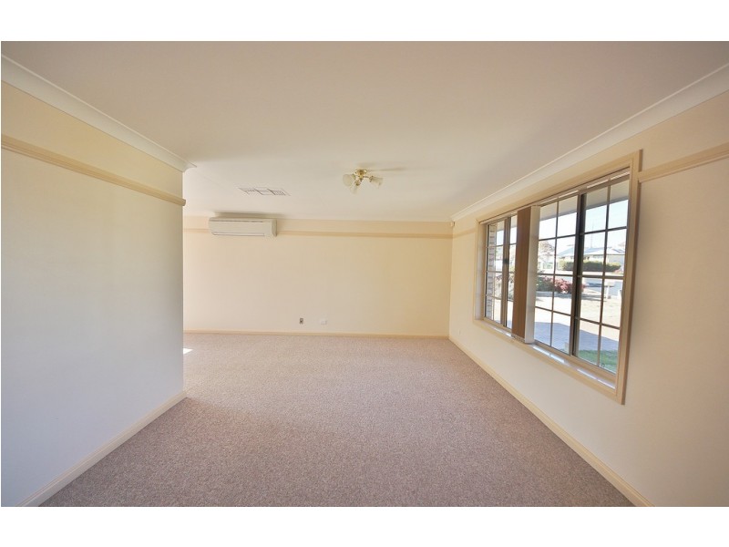 14 Ronald Street, Dubbo NSW 2830