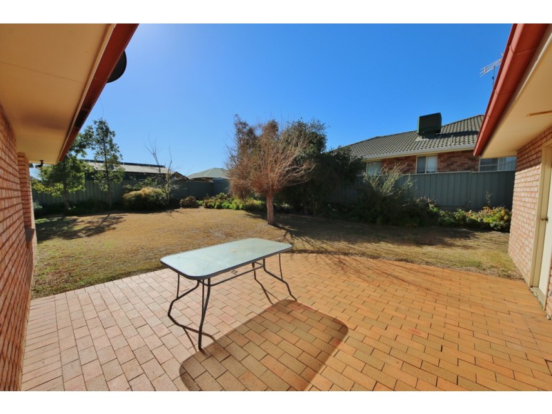 14 Ronald Street, Dubbo NSW 2830