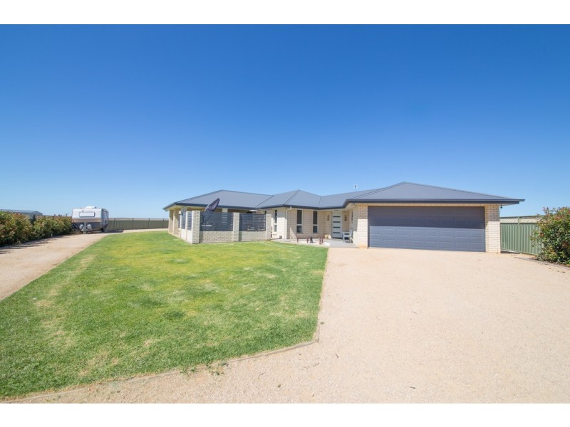 19 Ritz Place, Dubbo NSW 2830
