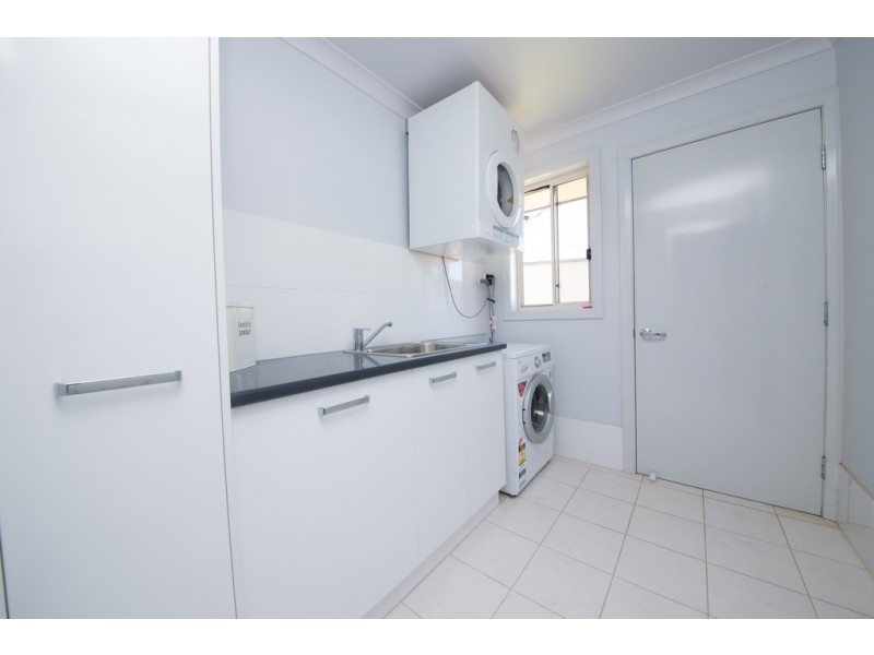 19 Ritz Place, Dubbo NSW 2830