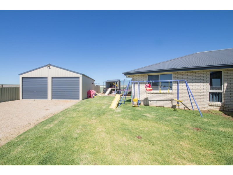 19 Ritz Place, Dubbo NSW 2830