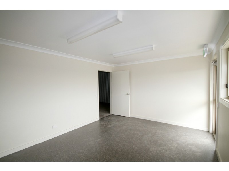 2/72 Mountbatten Drive, Dubbo NSW 2830