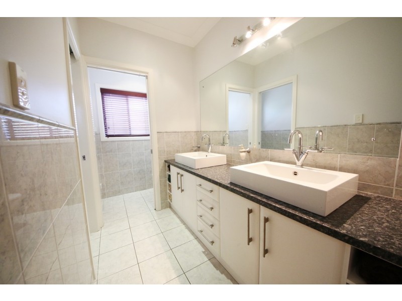 4 Cudgegong Place, Dubbo NSW 2830