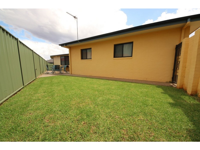 4 Cudgegong Place, Dubbo NSW 2830