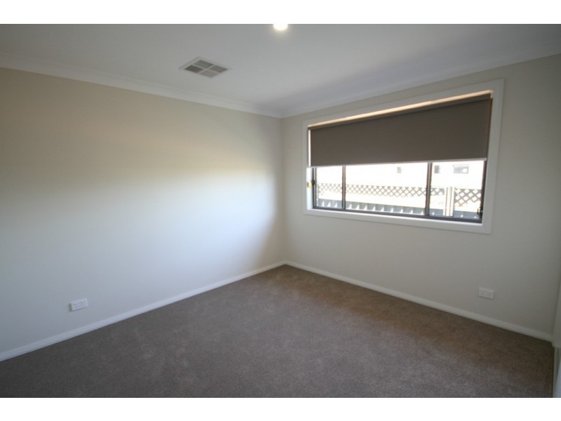 12 Aquarius Street, Dubbo NSW 2830